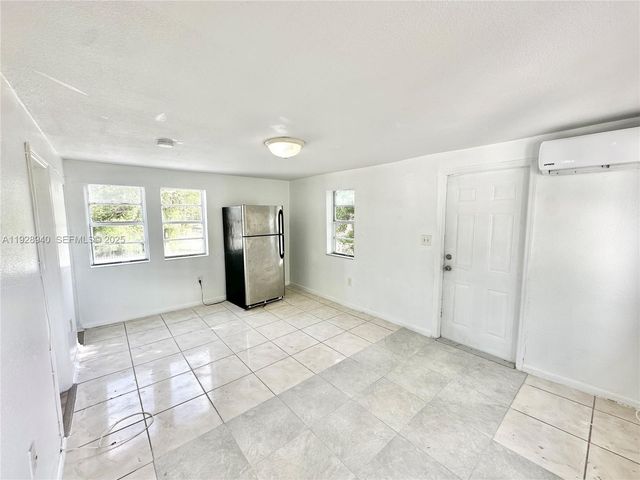 1278 NW 44th Street 2, Miami, FL 33142