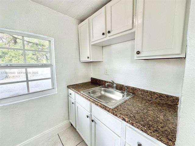 1278 NW 44th Street 2, Miami, FL 33142