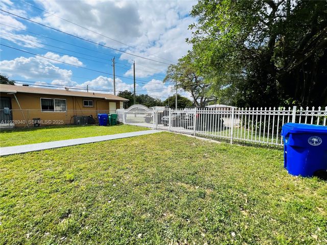 1278 NW 44th Street 2, Miami, FL 33142