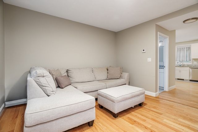 7 Gorham St 8, Chelmsford, MA 01824