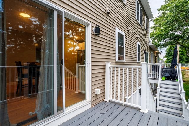 7 Gorham St 8, Chelmsford, MA 01824