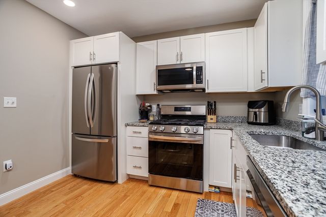 7 Gorham St 8, Chelmsford, MA 01824