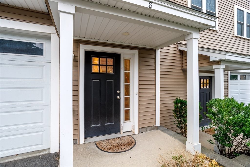 7 Gorham St 8, Chelmsford, MA 01824