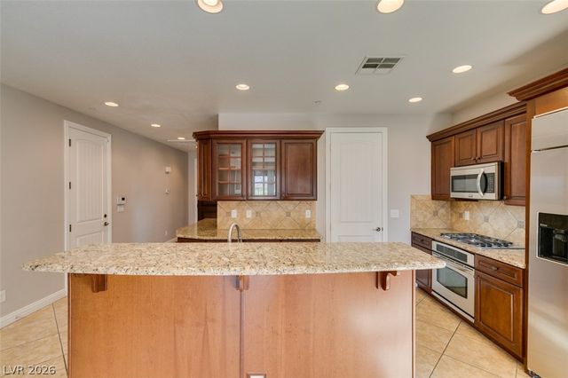 13 Avenza Drive, Henderson, NV 89011