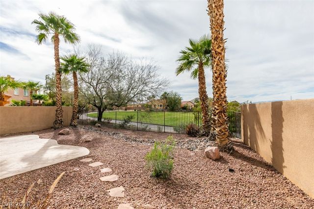 13 Avenza Drive, Henderson, NV 89011
