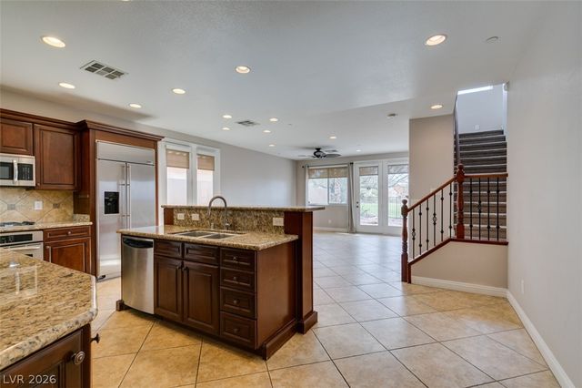 13 Avenza Drive, Henderson, NV 89011