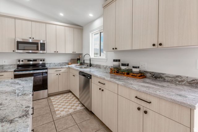 3283 S 1500 W, Perry, UT 84302