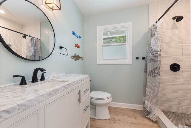 873 Hahaione Street, Honolulu, HI 96825