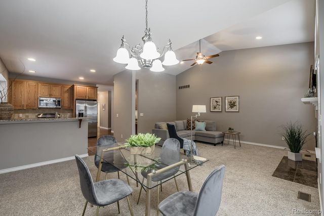 9573 Kingsway Circle, Springfield Charter Township, MI 48348