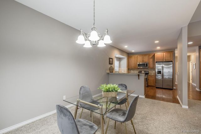 9573 Kingsway Circle, Springfield Charter Township, MI 48348