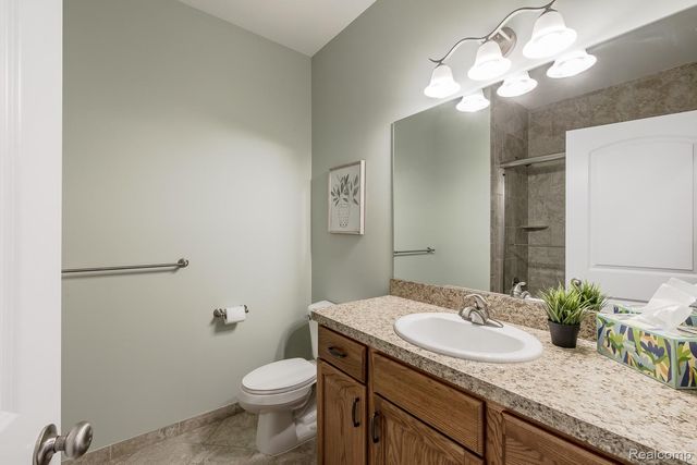 9573 Kingsway Circle, Springfield Charter Township, MI 48348