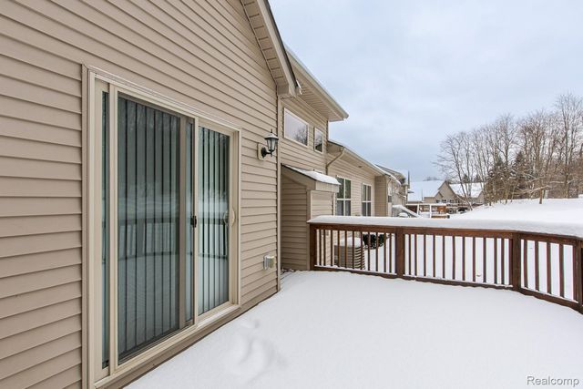 9573 Kingsway Circle, Springfield Charter Township, MI 48348