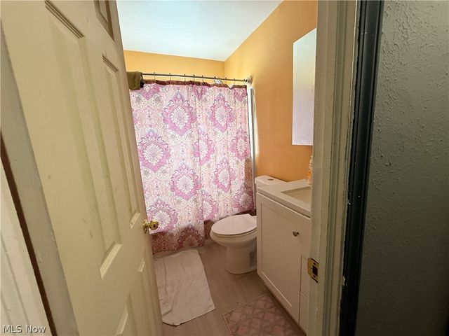 13701 Maple Leaf Drive, Garfield Heights, OH 44125