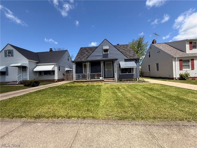 13701 Maple Leaf Drive, Garfield Heights, OH 44125