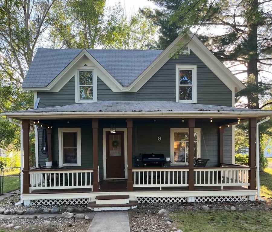 9 Becker Avenue N, Sebeka, MN 56477