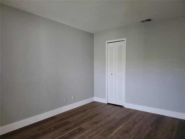 4720 WALDEN CIRCLE 33, Orlando, FL 32811