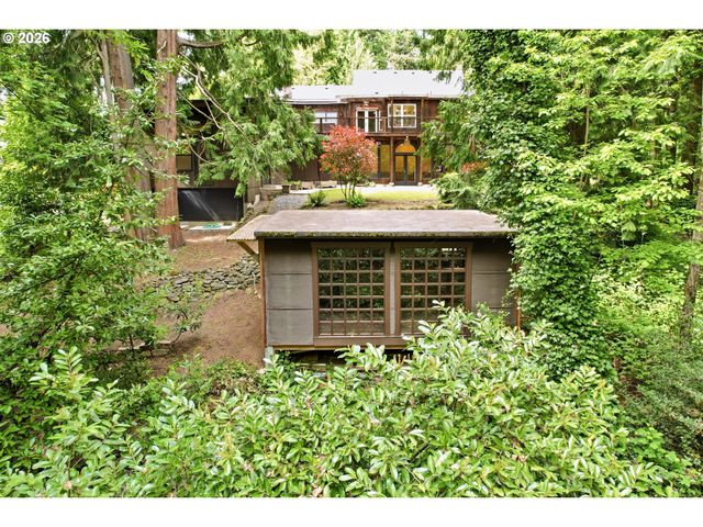 6164 Sw CAPITOL Hwy, Portland, OR 97239