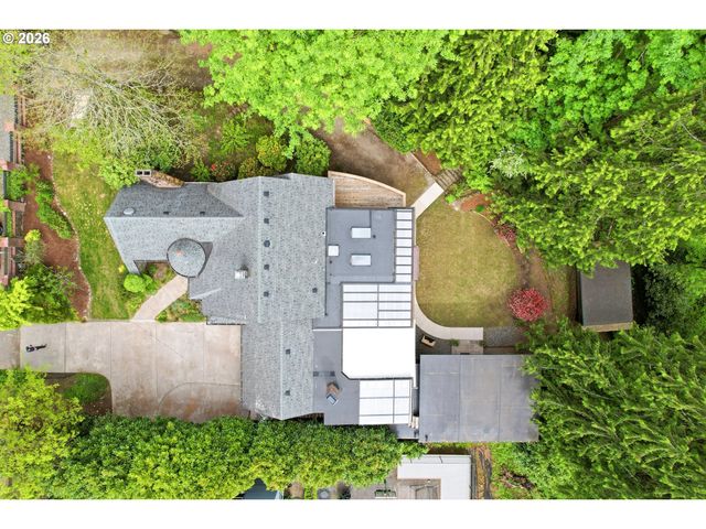 6164 Sw CAPITOL Hwy, Portland, OR 97239