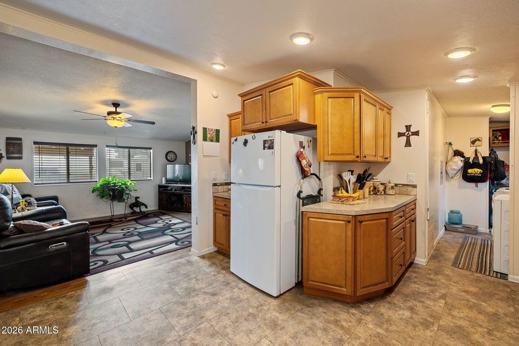 Image 12 of property listing at 1310 COTTONWOOD Lane, Chino Valley, AZ 86323