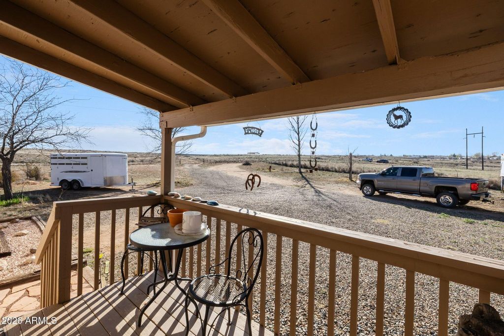 Image 2 of property listing at 1310 COTTONWOOD Lane, Chino Valley, AZ 86323