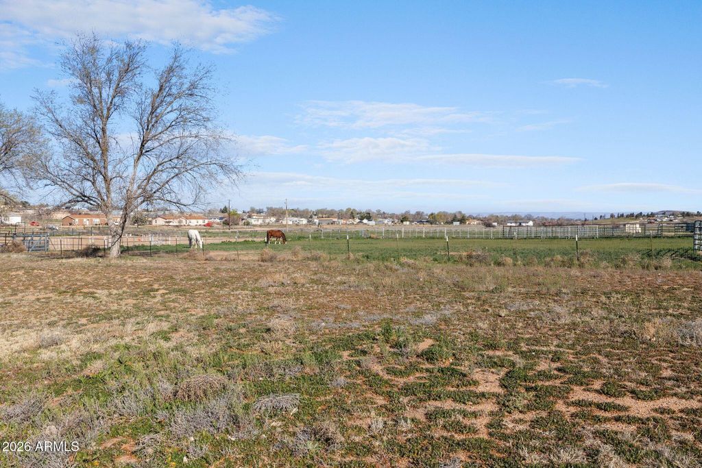 Image 30 of property listing at 1310 COTTONWOOD Lane, Chino Valley, AZ 86323