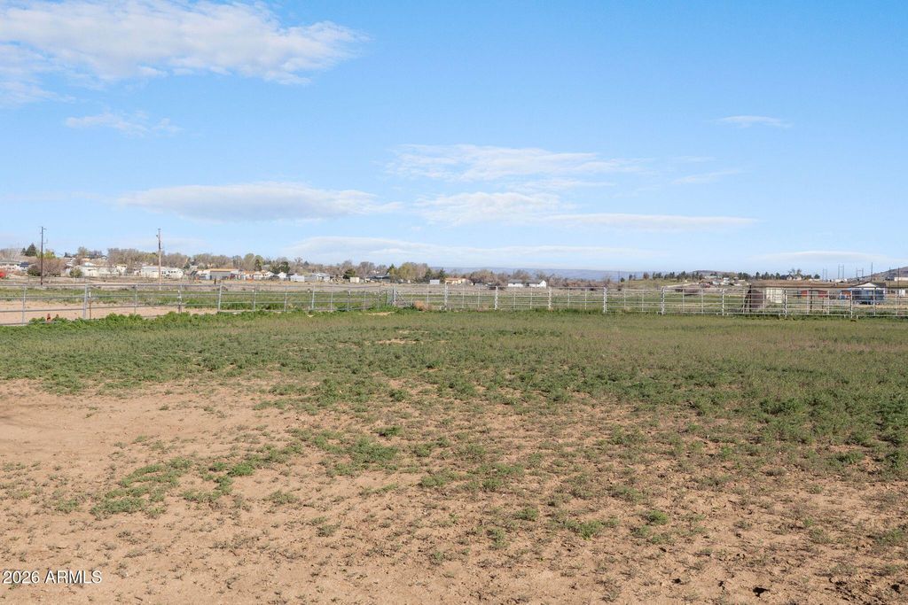 Image 33 of property listing at 1310 COTTONWOOD Lane, Chino Valley, AZ 86323