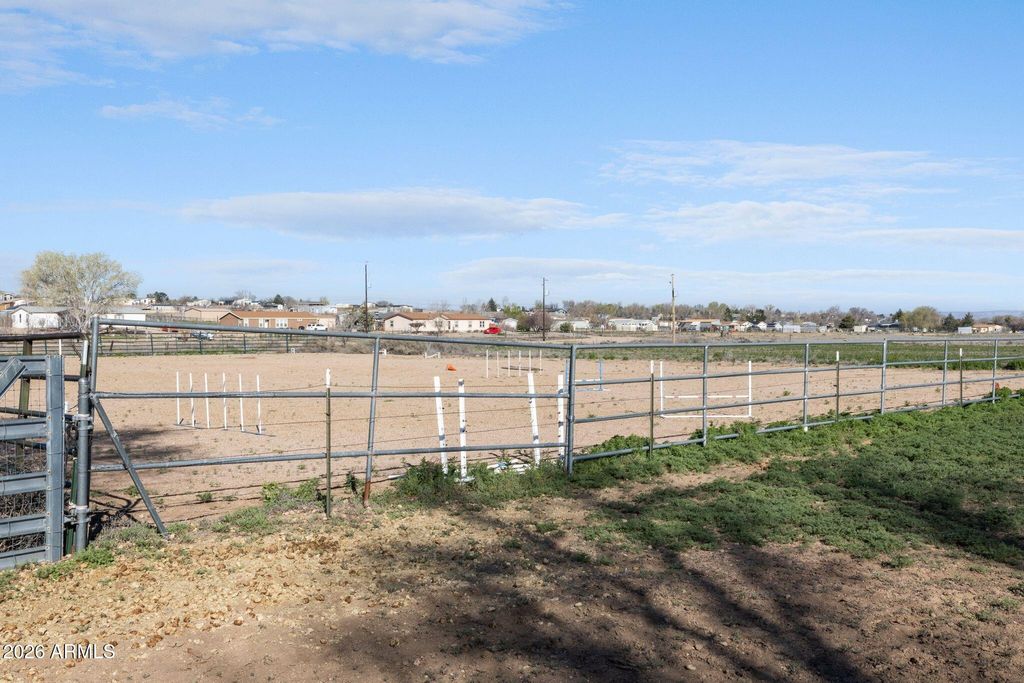 Image 34 of property listing at 1310 COTTONWOOD Lane, Chino Valley, AZ 86323