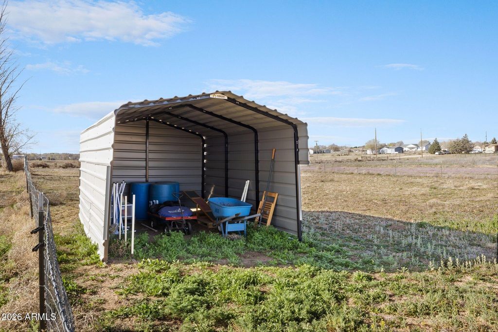 Image 35 of property listing at 1310 COTTONWOOD Lane, Chino Valley, AZ 86323