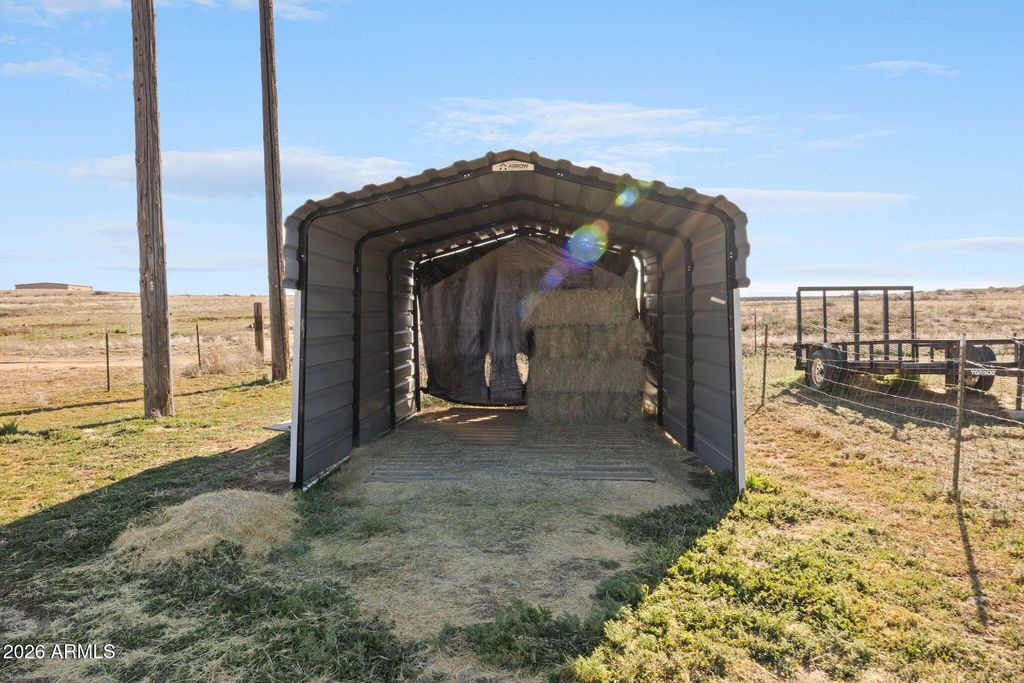 Image 36 of property listing at 1310 COTTONWOOD Lane, Chino Valley, AZ 86323