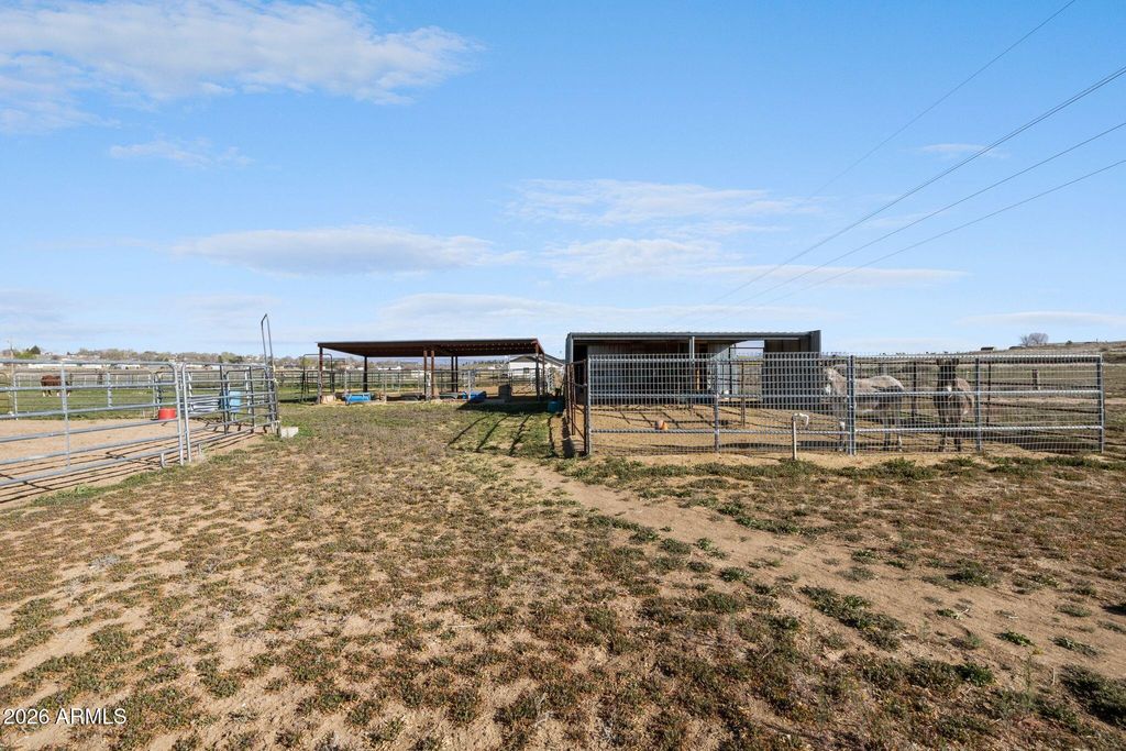 Image 38 of property listing at 1310 COTTONWOOD Lane, Chino Valley, AZ 86323