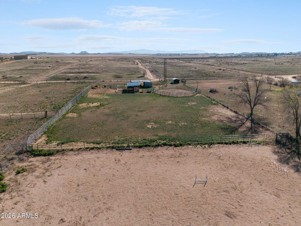 Image 55 of property listing at 1310 COTTONWOOD Lane, Chino Valley, AZ 86323