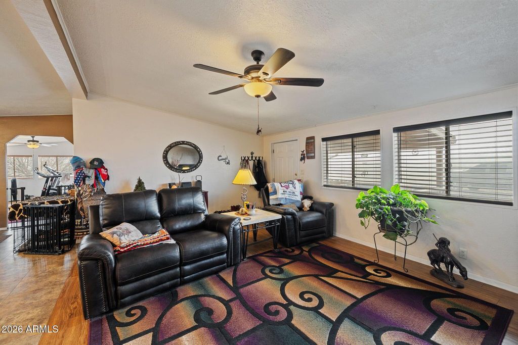 Image 6 of property listing at 1310 COTTONWOOD Lane, Chino Valley, AZ 86323