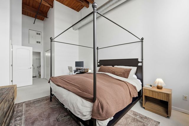 525 W Superior Street 623, Chicago, IL 60654