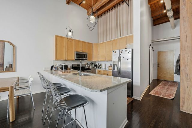 525 W Superior Street 623, Chicago, IL 60654