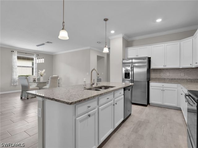 19527 Utopia LN, Estero, FL 33928