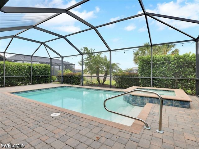 19527 Utopia LN, Estero, FL 33928