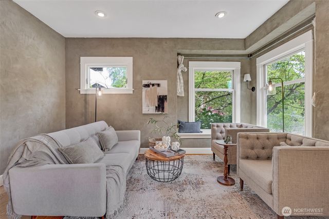 3115 E Jefferson, Seattle, WA 98122