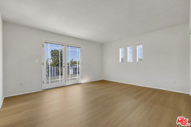 14061 Milbank Street 8, Sherman Oaks, CA 91423