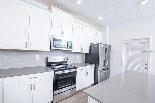 11353 LISTENING DRIVE, Orlando, FL 32832