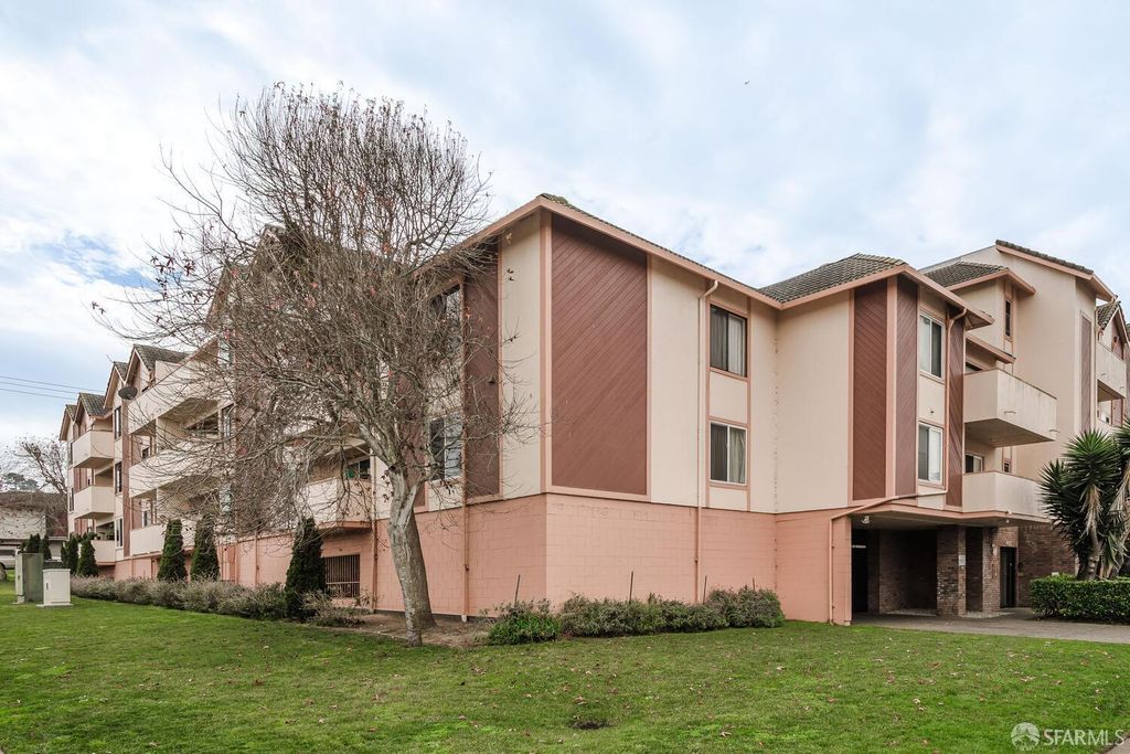 405 91st Street 19, Daly City, CA 94015