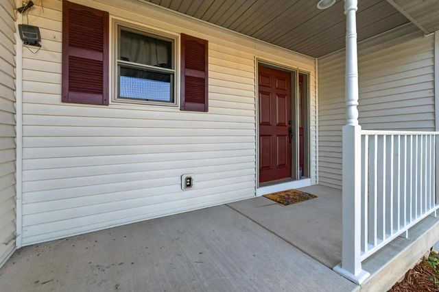 211 N Heatherstone Drive, Sun Prairie, WI 53590