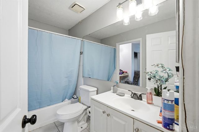 3433 Reading Road, Cincinnati, OH 45229