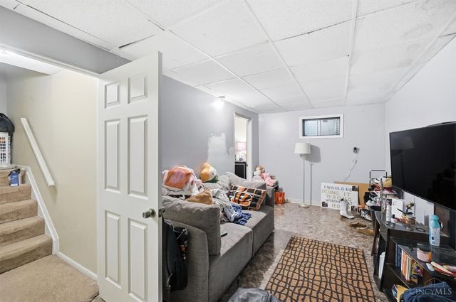 3433 Reading Road, Cincinnati, OH 45229