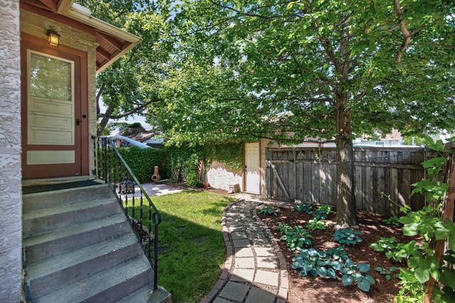 4600 Portland Avenue, Minneapolis, MN 55407