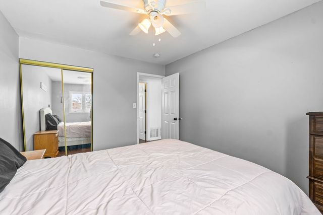 45 Cambridge Lane, Glendale Heights, IL 60139