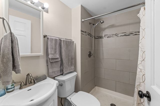 45 Cambridge Lane, Glendale Heights, IL 60139