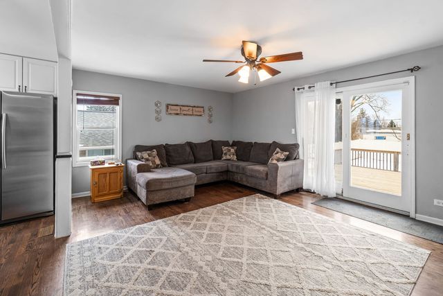 45 Cambridge Lane, Glendale Heights, IL 60139