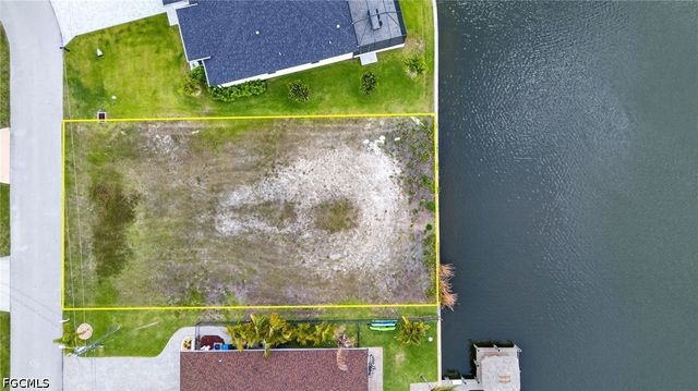 2856 SW 26th PL, Cape Coral, FL 33914