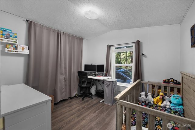 300 N Mount Jupiter Drive, Hoodsport, WA 98548