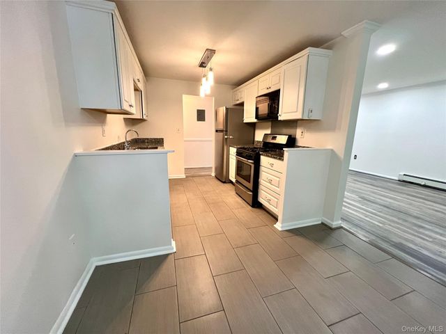 3 Hook Road 15A, Poughkeepsie, NY 12601